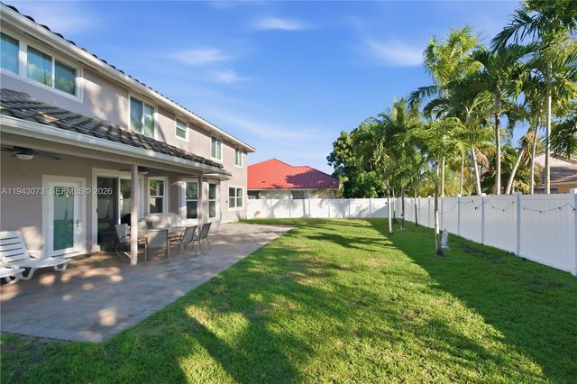 2225 NW 128th Ave, Pembroke Pines, FL 33028