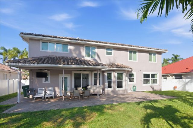 2225 NW 128th Ave, Pembroke Pines, FL 33028