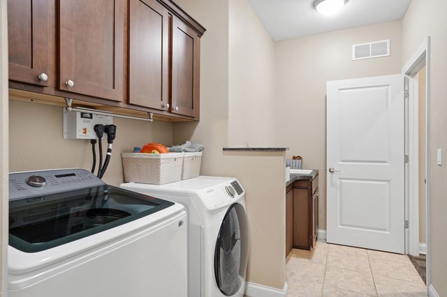 2205 OAK HARBOR CT, Columbia, MO 65203