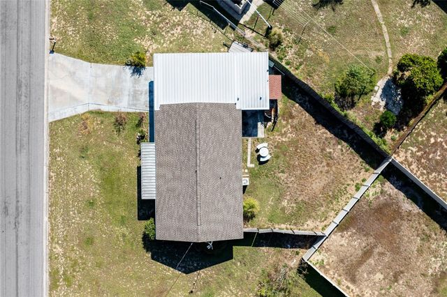 903 VIRGINIA AVENUE, Tavares, FL 32778