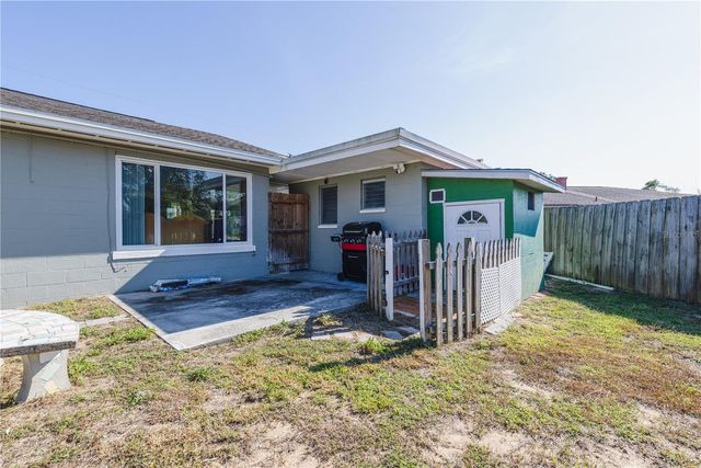 903 VIRGINIA AVENUE, Tavares, FL 32778