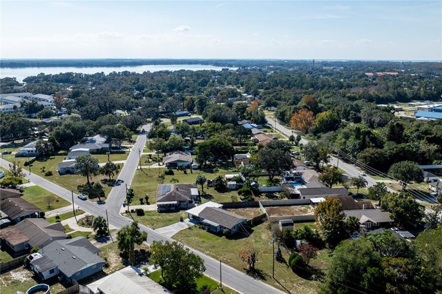 903 VIRGINIA AVENUE, Tavares, FL 32778