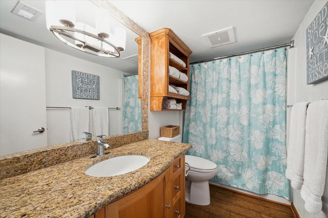 4211 Long Tom Ct, Galveston, TX 77554