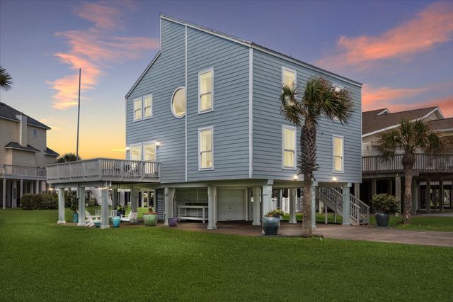 4211 Long Tom Ct, Galveston, TX 77554