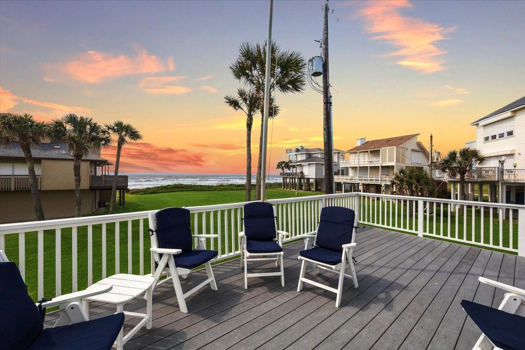 4211 Long Tom Ct, Galveston, TX 77554