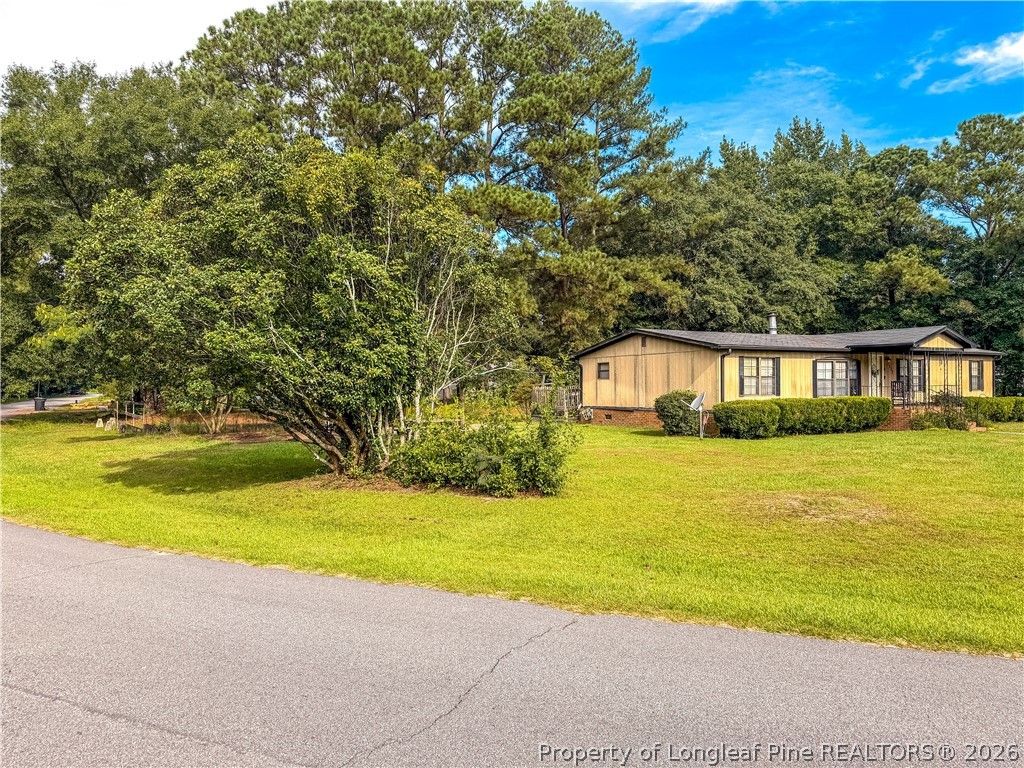 427 Lark Avenue, Lumberton, NC 28358 — photo 2