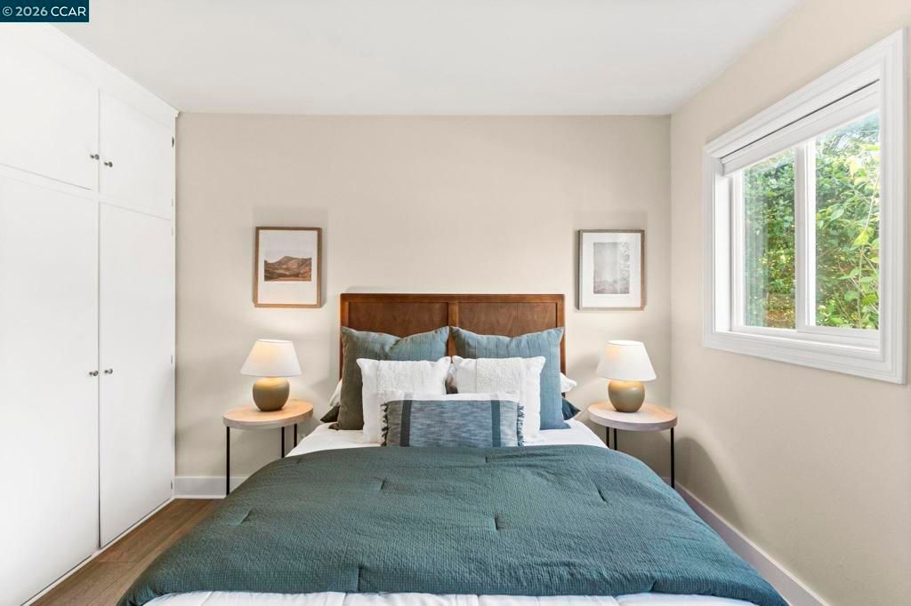 Image 16 of property listing at 934 Juanita Drive, Lafayette, CA 94595