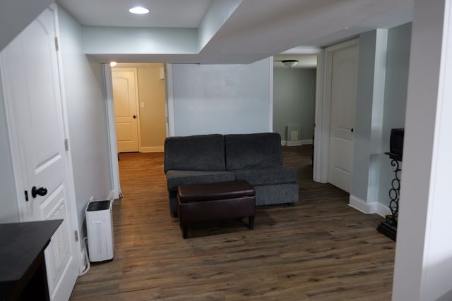 3223 W 84th Place, Chicago, IL 60652