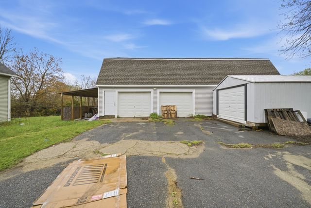 62 Moulton Hill Rd, Monson, MA 01057