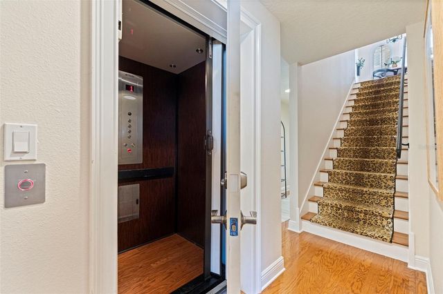 114 E DAVIS BOULEVARD 4, Tampa, FL 33606