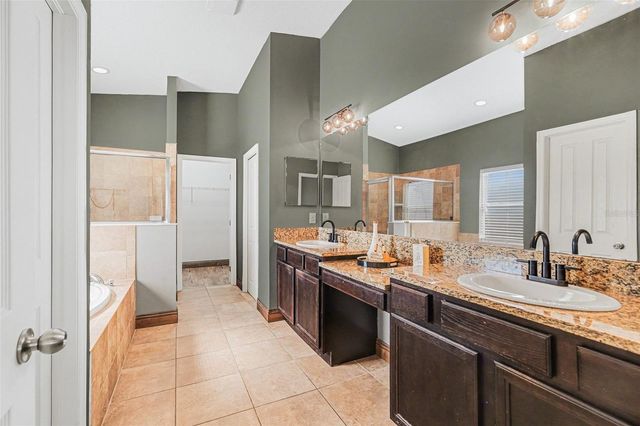 12324 LOOPBACK DRIVE, San Antonio, FL 33576