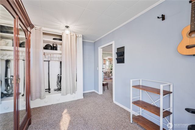 304 Crawford Street, Kelso, WA 98626