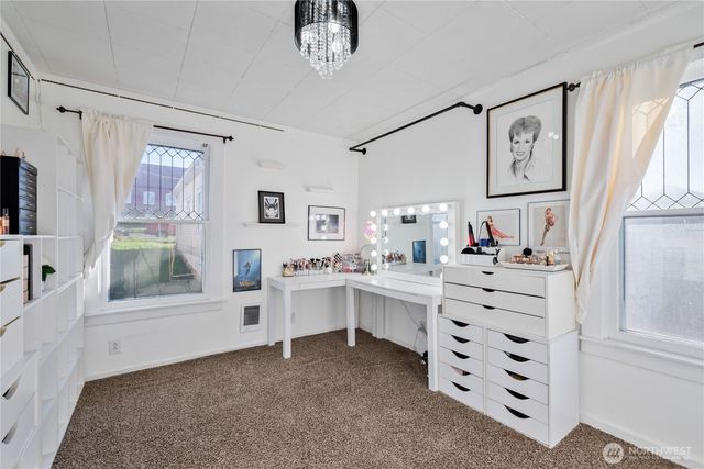 304 Crawford Street, Kelso, WA 98626