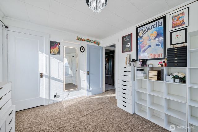 304 Crawford Street, Kelso, WA 98626