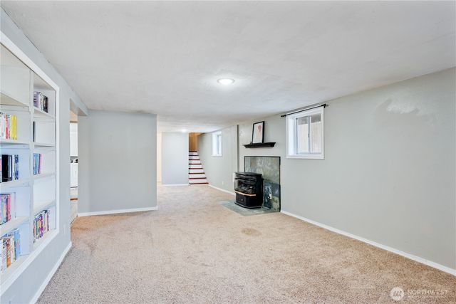 304 Crawford Street, Kelso, WA 98626