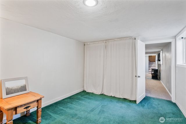 304 Crawford Street, Kelso, WA 98626