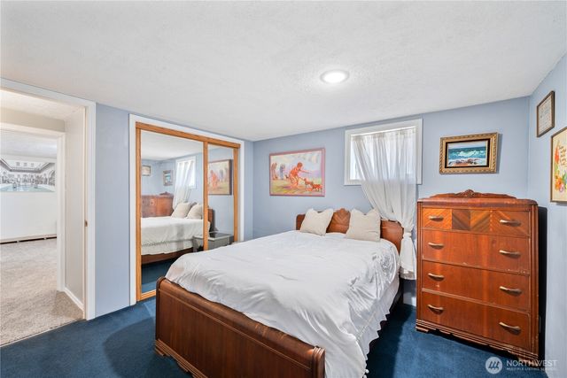 304 Crawford Street, Kelso, WA 98626