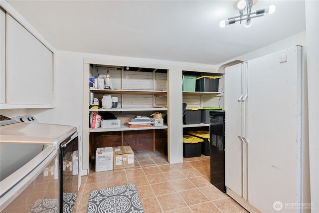 304 Crawford Street, Kelso, WA 98626