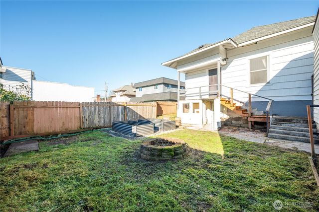 304 Crawford Street, Kelso, WA 98626