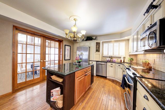 34617 Greentrees Road, Sterling Heights, MI 48312