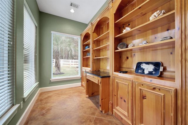 20011 Hilltop Ranch Drive, Montgomery, TX 77316