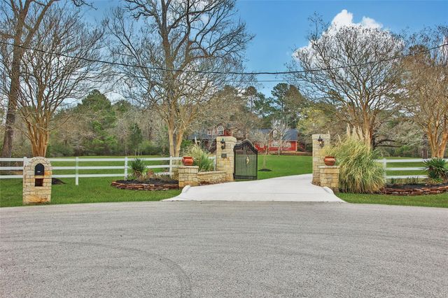 20011 Hilltop Ranch Drive, Montgomery, TX 77316