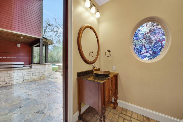 20011 Hilltop Ranch Drive, Montgomery, TX 77316