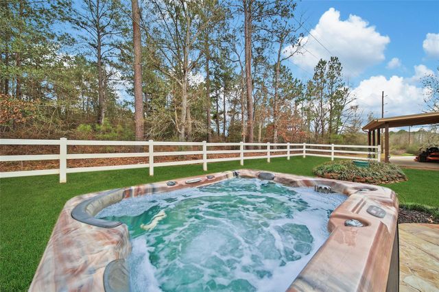 20011 Hilltop Ranch Drive, Montgomery, TX 77316