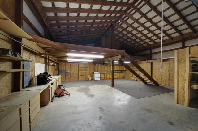 20011 Hilltop Ranch Drive, Montgomery, TX 77316