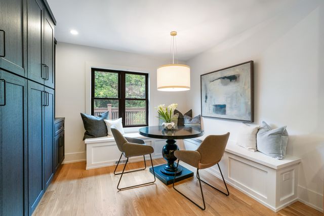 1962 W Wilson Avenue, Chicago, IL 60640