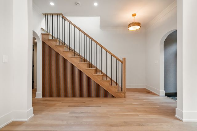 1962 W Wilson Avenue, Chicago, IL 60640