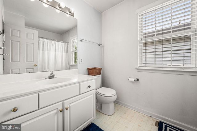 930 TRELLIS LN, West Chester, PA 19382