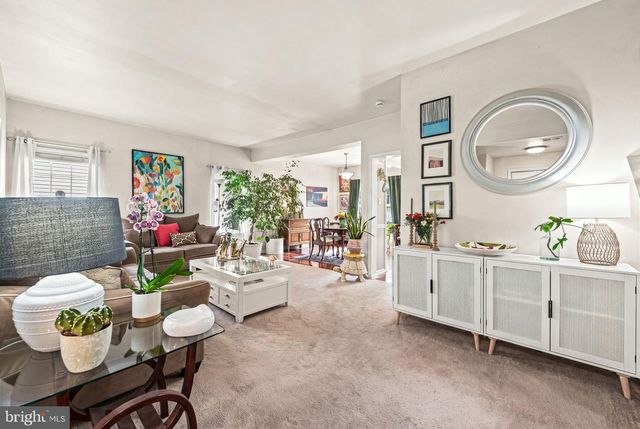930 TRELLIS LN, West Chester, PA 19382