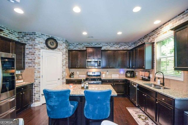 325 Paces Drive, Lithia Springs, GA 30122
