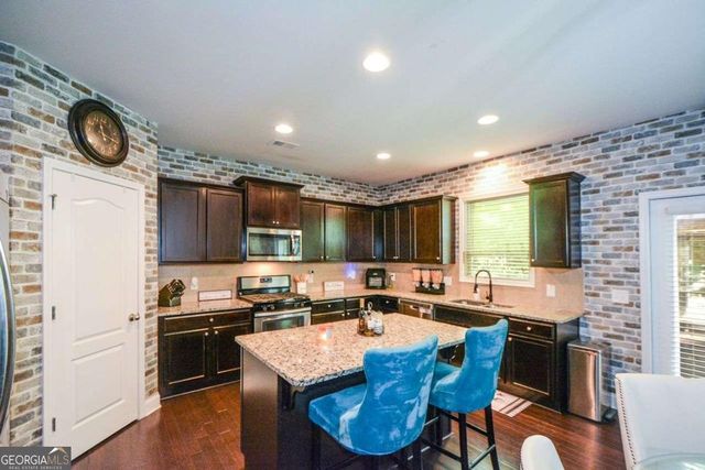 325 Paces Drive, Lithia Springs, GA 30122
