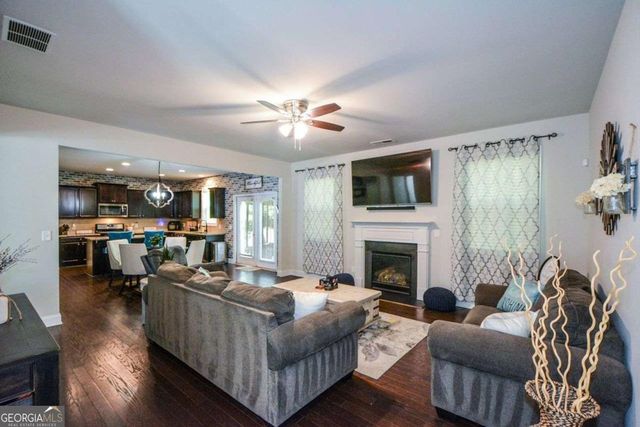 325 Paces Drive, Lithia Springs, GA 30122