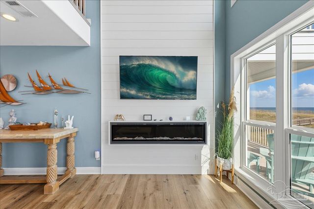 7485 Gulf Blvd, Navarre Beach, FL 32566