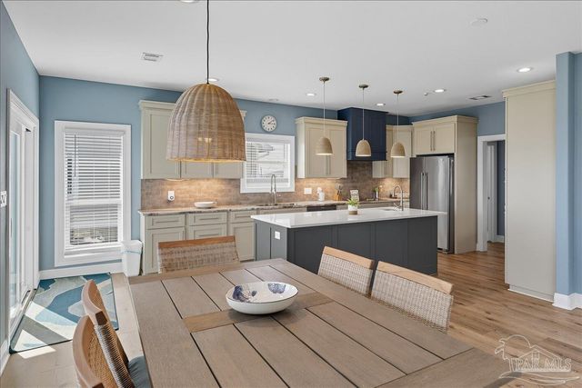 7485 Gulf Blvd, Navarre Beach, FL 32566