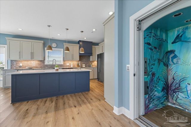 7485 Gulf Blvd, Navarre Beach, FL 32566