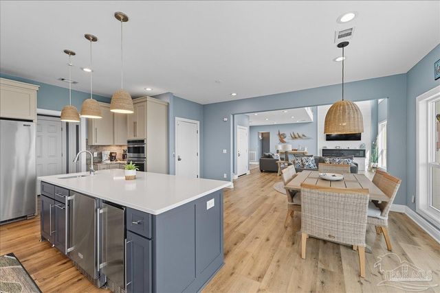 7485 Gulf Blvd, Navarre Beach, FL 32566