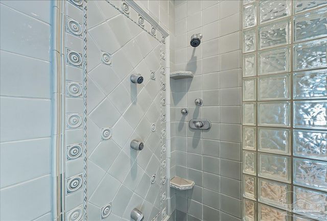 7485 Gulf Blvd, Navarre Beach, FL 32566