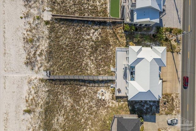 7485 Gulf Blvd, Navarre Beach, FL 32566