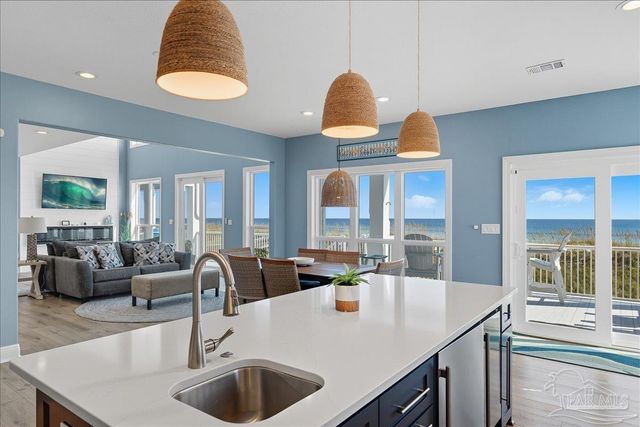 7485 Gulf Blvd, Navarre Beach, FL 32566