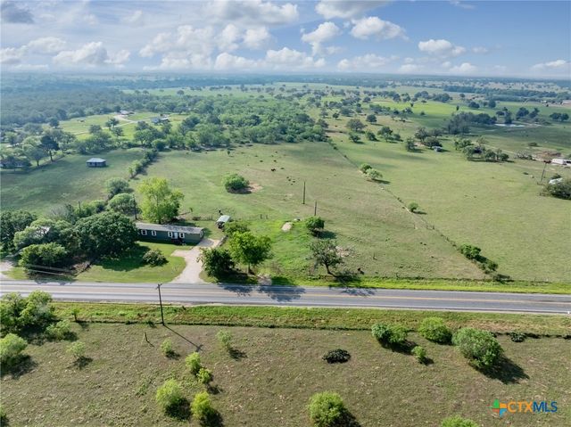 5063 State Hwy 97 E, Gonzales, TX 78629