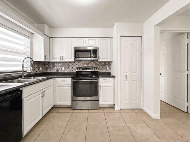 959 DERBYSHIRE DRIVE, Kissimmee, FL 34758