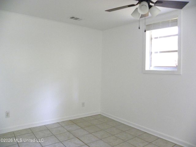 11447 Summer Lane Road, Biloxi, MS 39532
