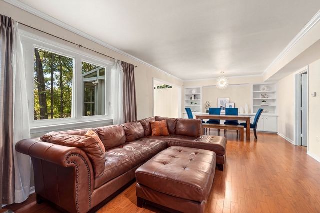 99 Fifer Lane 99, Lexington, MA 02420