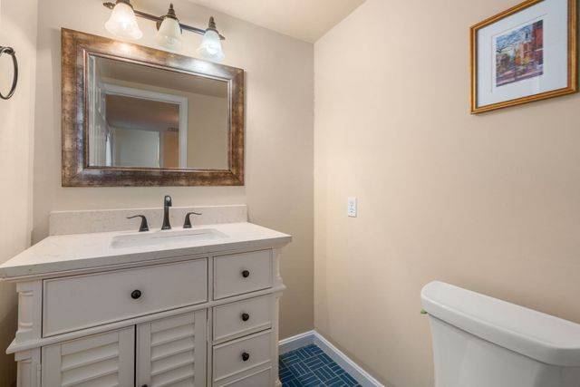 99 Fifer Lane 99, Lexington, MA 02420