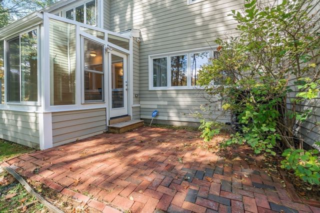 99 Fifer Lane 99, Lexington, MA 02420