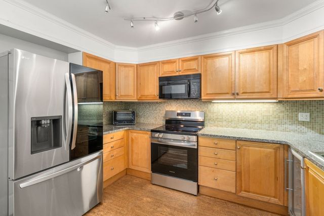 99 Fifer Lane 99, Lexington, MA 02420